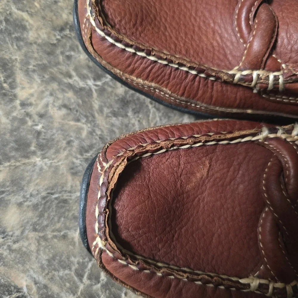 L.L. Bean Women's Size 7.5 M Brown Leather Slip On Driving Loafers Shoes Vibram